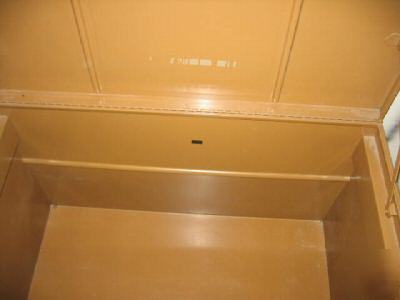 Knaack 4830 tool storage chest gang box with castors