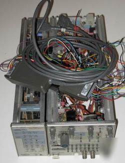 Tektronix 7D01 logic analyzer & DF1 formatter B097648