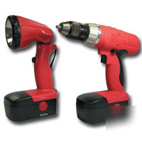 19.2V 1/2IN. driver drill kit with flashlight, 2 batter