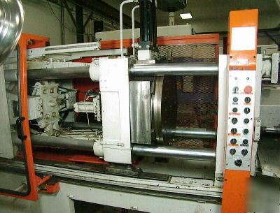 Mir 2 color 2 shot injection molder lab use low hours