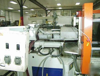 Mir 2 color 2 shot injection molder lab use low hours