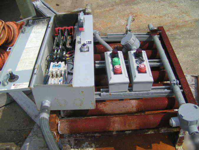 Cutler hammer size 1 enclosed motor control starter