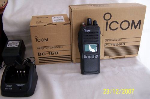 Icom f 4061 s uhf portable with bc-160 rapid chrgr 