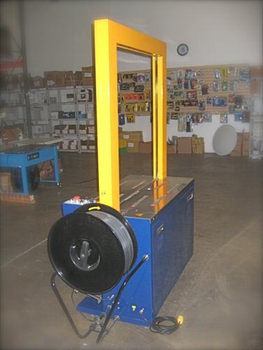 Automatic carton bridge strapping machine XT9026