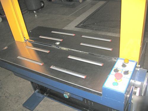 Automatic carton bridge strapping machine XT9026