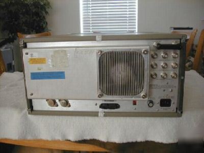 Hp - agilent 3582A 0.02HZ to 25.5KHZ spectrum analyzer 