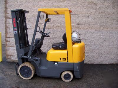 Forklift tcm 3000LB triple runs 