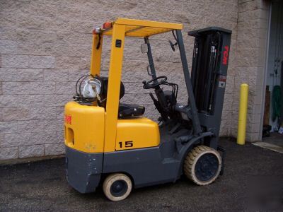 Forklift tcm 3000LB triple runs 