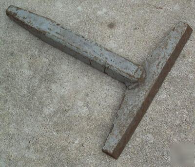 Hatchet stake #943 nigara pexto tinsmith blacksmith usa