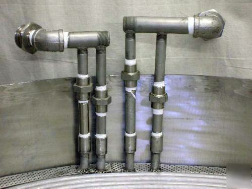 Heated stainless steel tank with stand