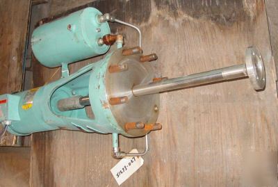 Chemineer model yhn-10 electric flange mount mixer
