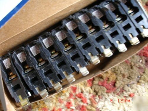 Square d 30 amp 1 pole QO130 10 pack 120 v breakers