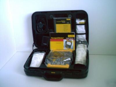 Fluke 196M scopemeter w/SCC190 kit & medical software