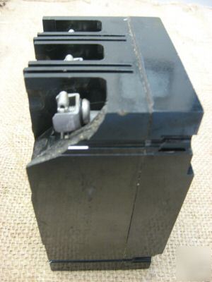 TED134030 ge 3 pole 480VAC 30A circuit breaker