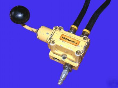 Very nice enerpac air hydraulic booster model b-3304