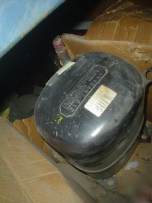 Tecumseh hermetic a/c compressor: AV5538E AV134RT-012