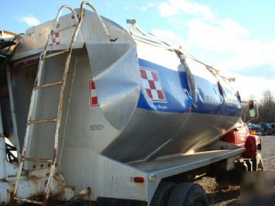 1991 gmc topkick/auger feed bed