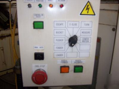 1998 okuma robusturn lfs-15 cnc chucking center OSP700