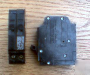 Crouse hinds 20 a tandem MM2020 mm circuit breaker