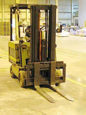 Clark electric forklift ECS30, 3 stage 4875 lb capacity
