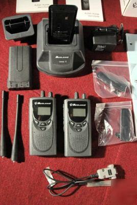 Midland PL5164 uhf two-way radios (2)