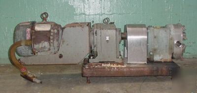 Waukesha m-25 positive displacement pump