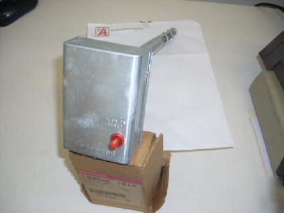 Honeywell airstat fan safety cutoff controller L4064K